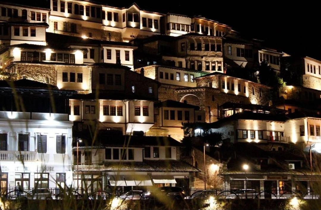 Magda Studio In Berat Center Exterior foto